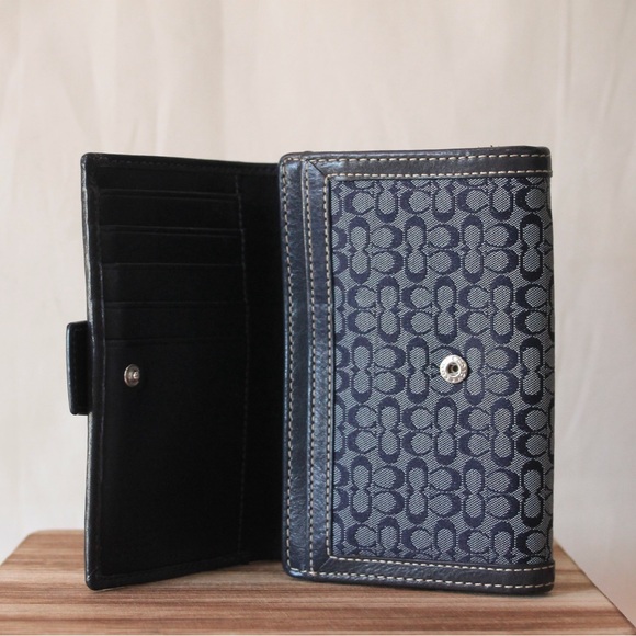 👛 SOLD 👛 - Picture 9 of 11